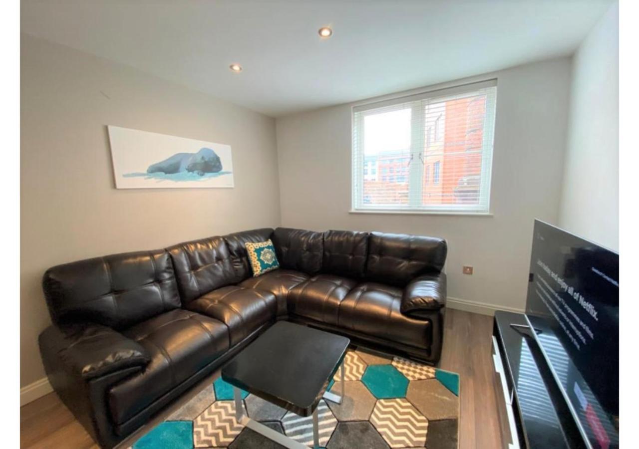 24-7 Secured City Centre Apartments With Free Underground Parking And Wifi Birmingham Exteriör bild