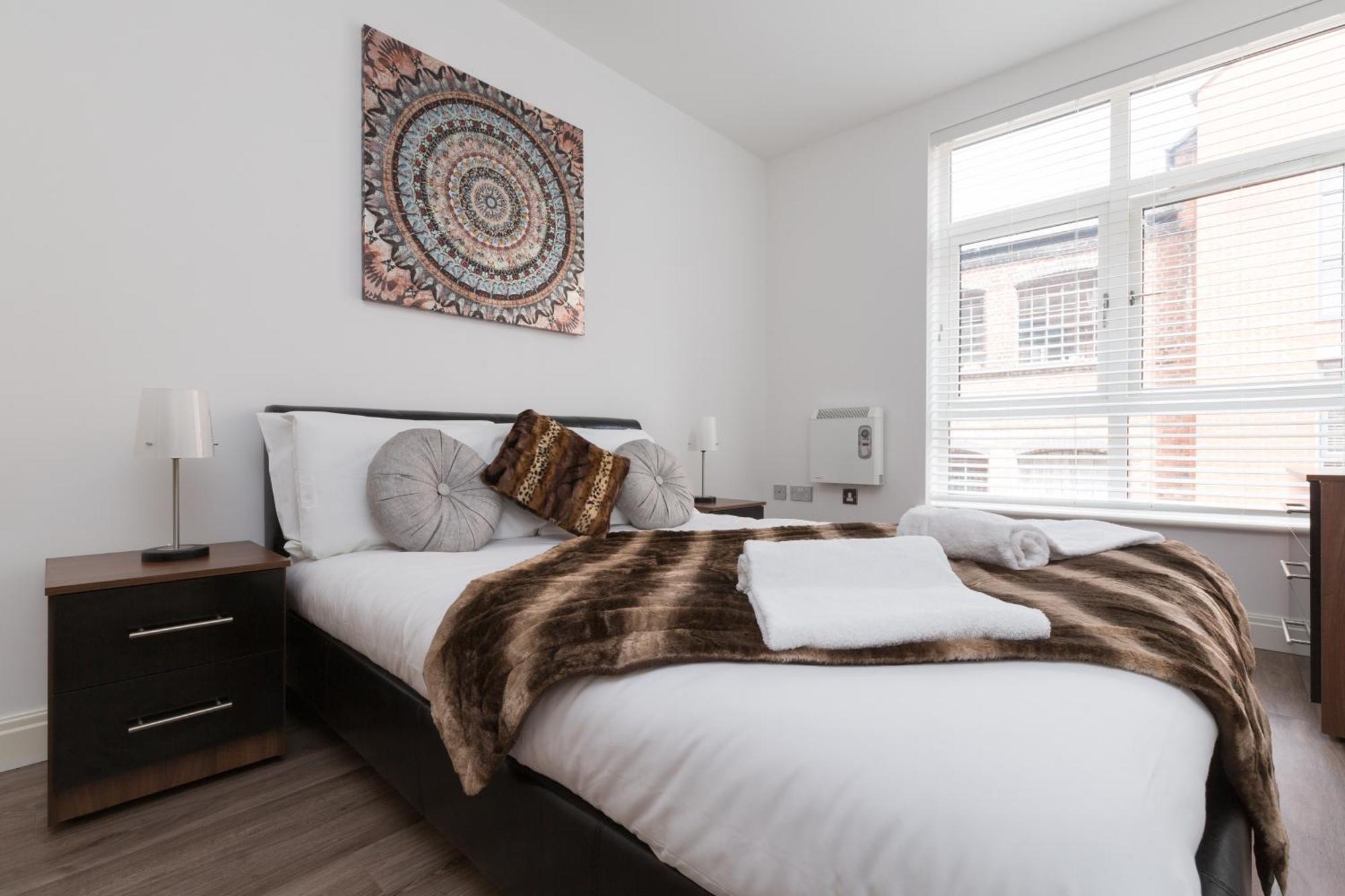 24-7 Secured City Centre Apartments With Free Underground Parking And Wifi Birmingham Exteriör bild