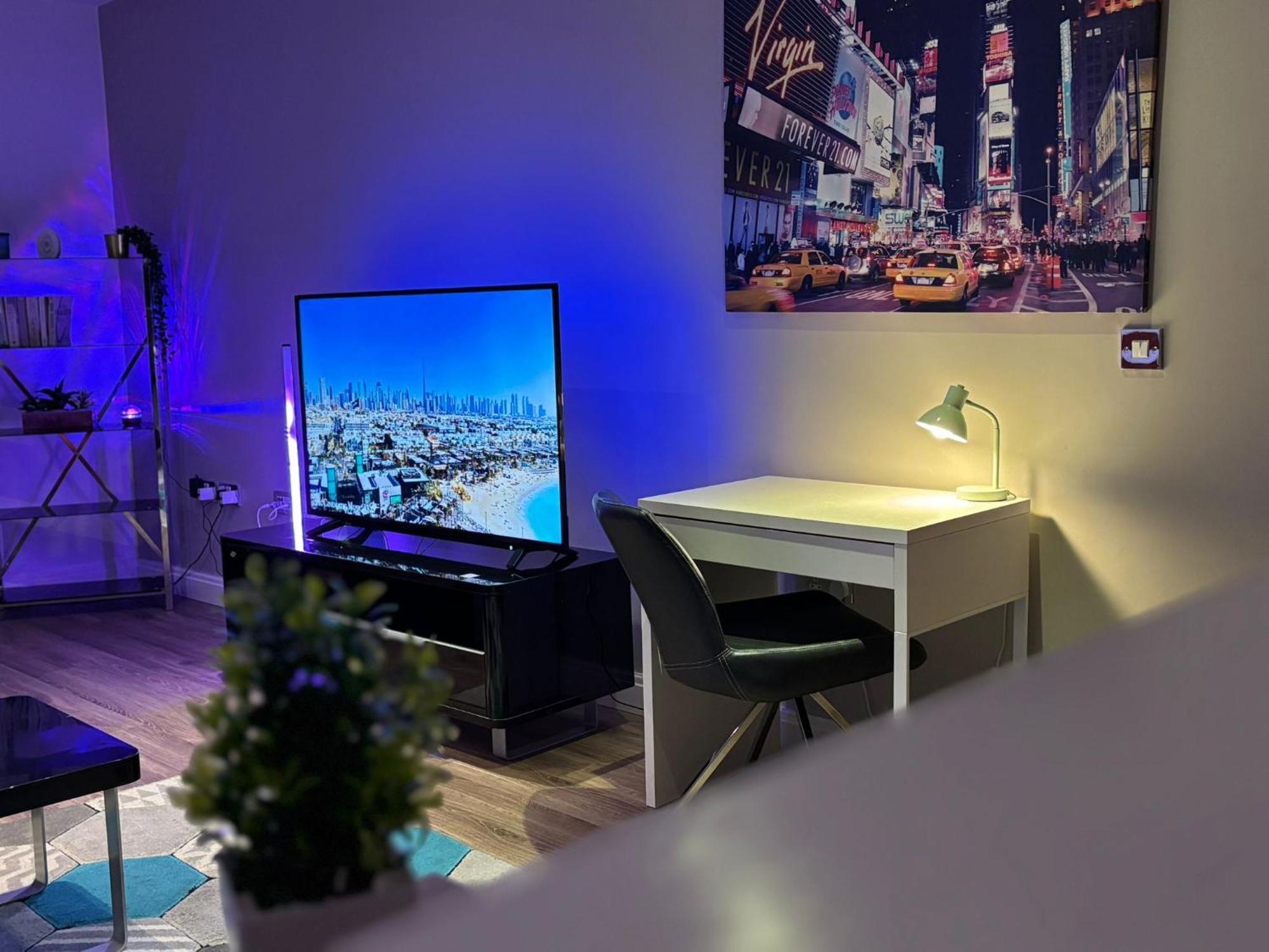 24-7 Secured City Centre Apartments With Free Underground Parking And Wifi Birmingham Exteriör bild