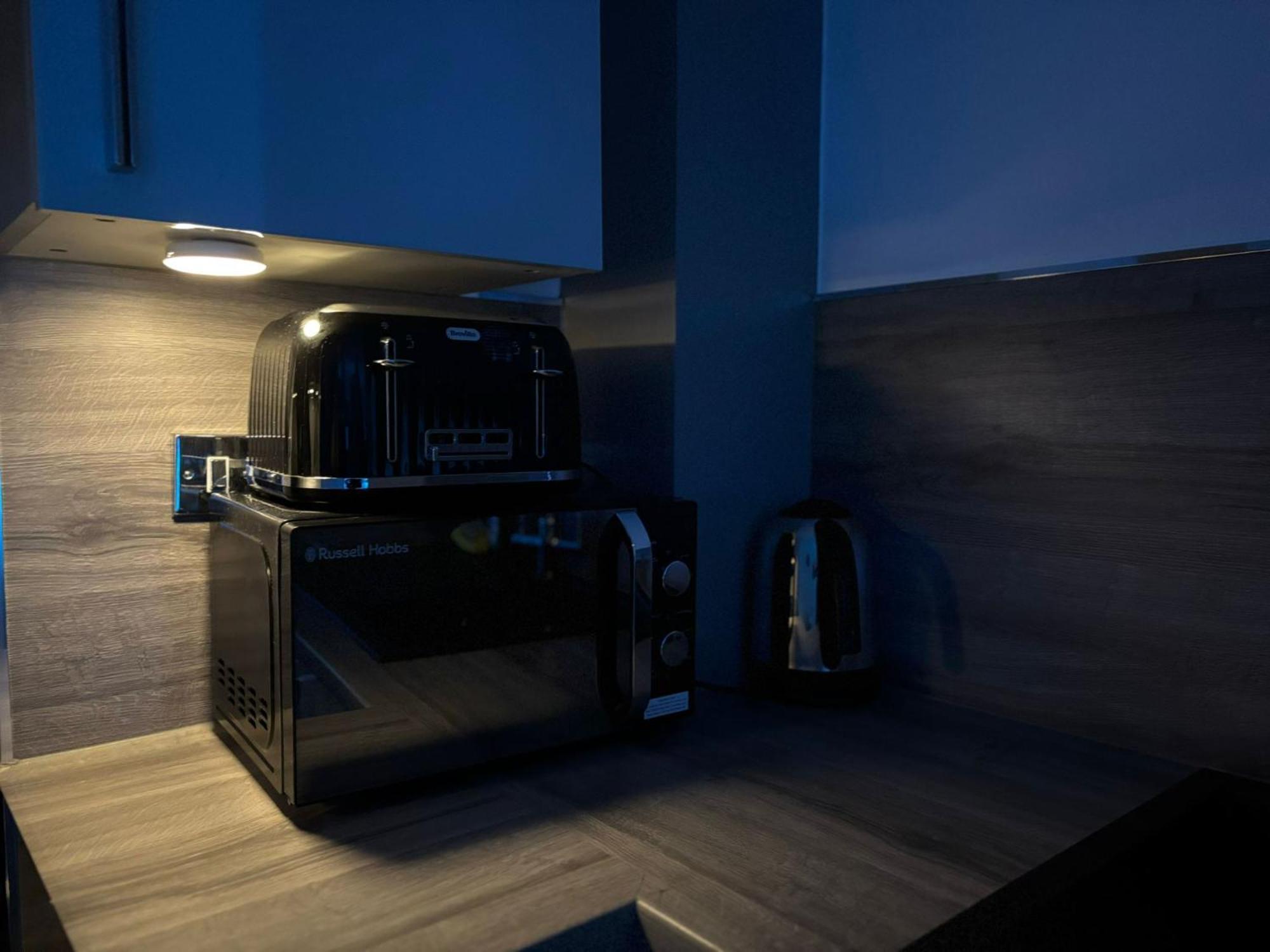24-7 Secured City Centre Apartments With Free Underground Parking And Wifi Birmingham Exteriör bild