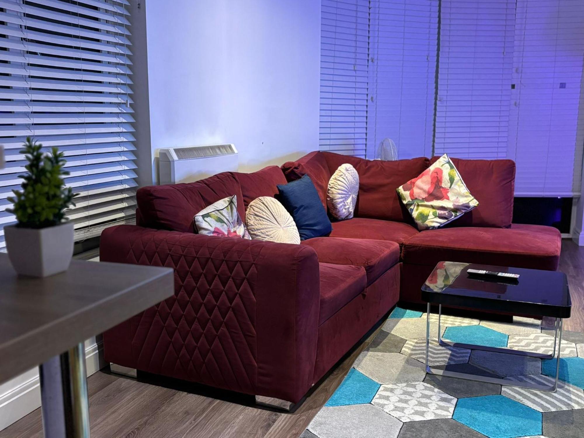 24-7 Secured City Centre Apartments With Free Underground Parking And Wifi Birmingham Exteriör bild