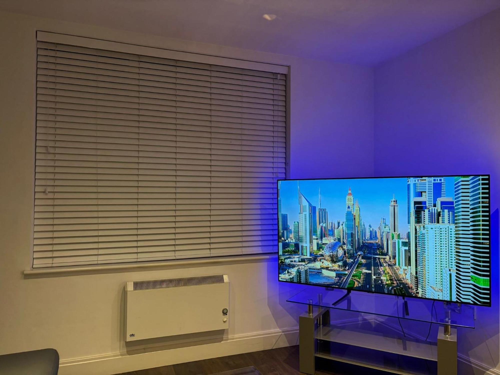 24-7 Secured City Centre Apartments With Free Underground Parking And Wifi Birmingham Exteriör bild