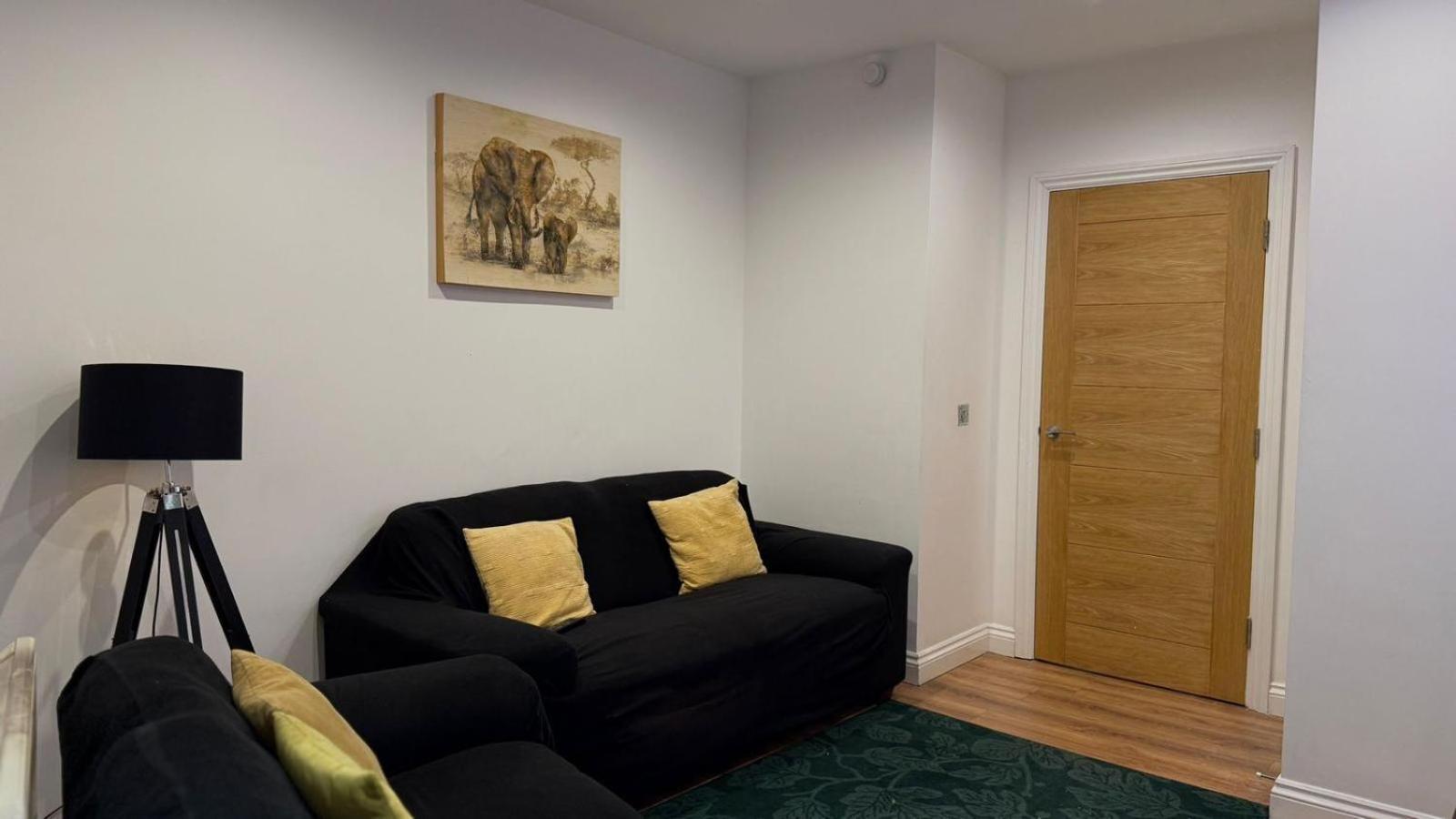 24-7 Secured City Centre Apartments With Free Underground Parking And Wifi Birmingham Exteriör bild